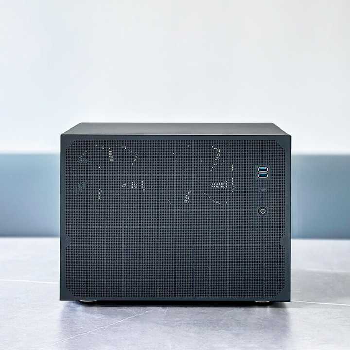 9-Bay NAS Chassis 9-Bay NAS Chassis