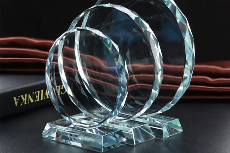 Acrylic Award Trophies 03