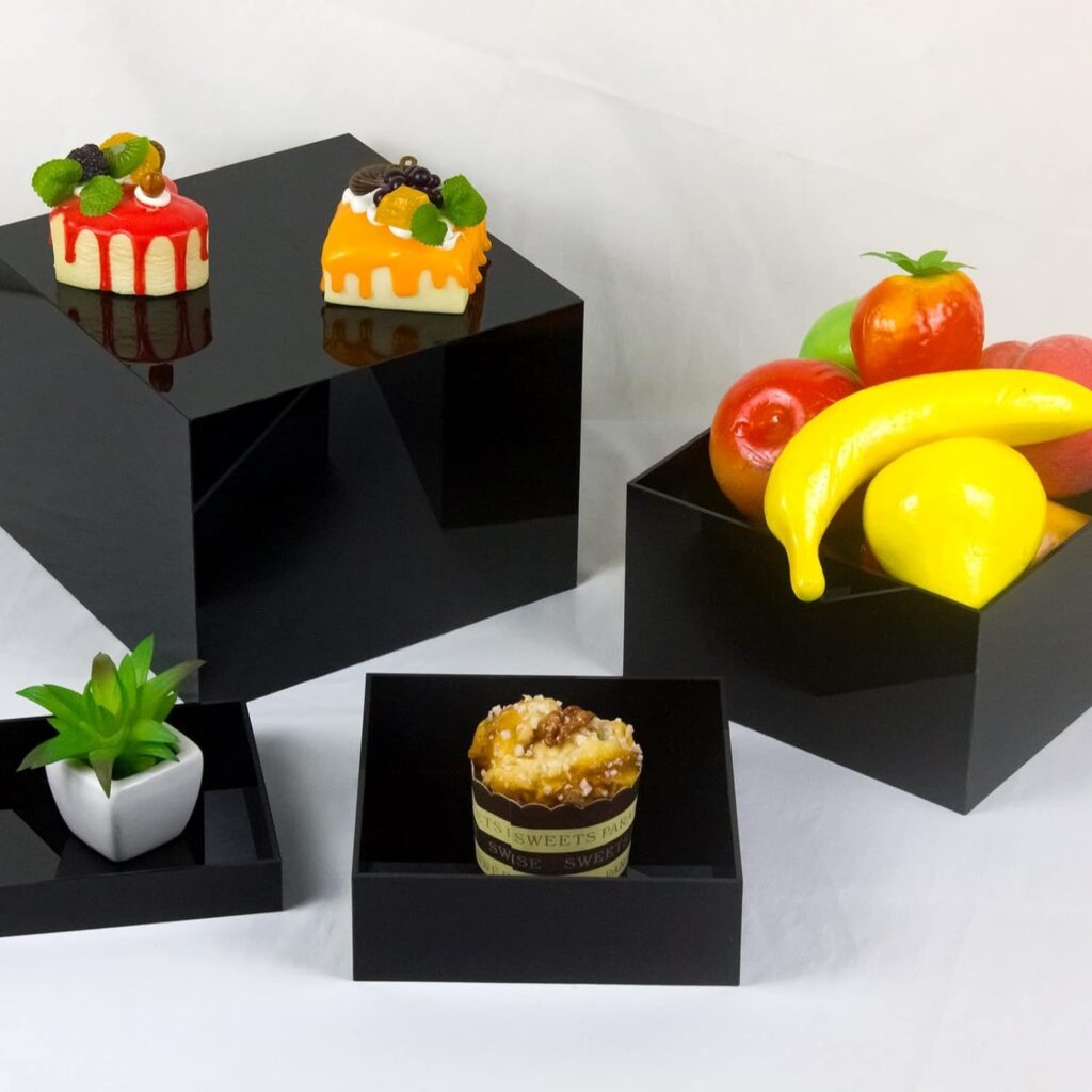 Acrylic Cube Display (1)