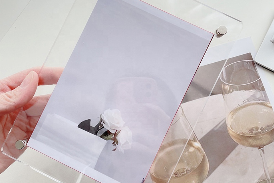 Acrylic Photo Frame 03