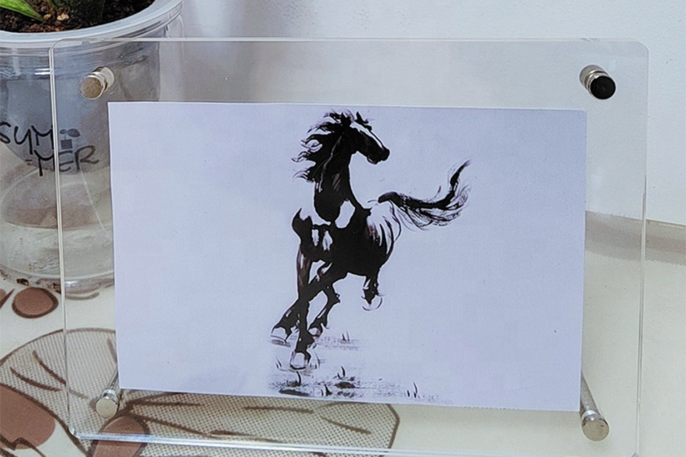 Acrylic Photo Frame 04