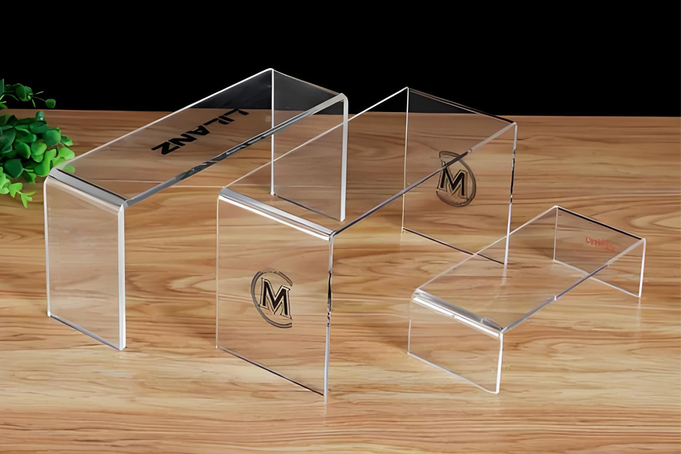 Custom Acrylic Display Boxes