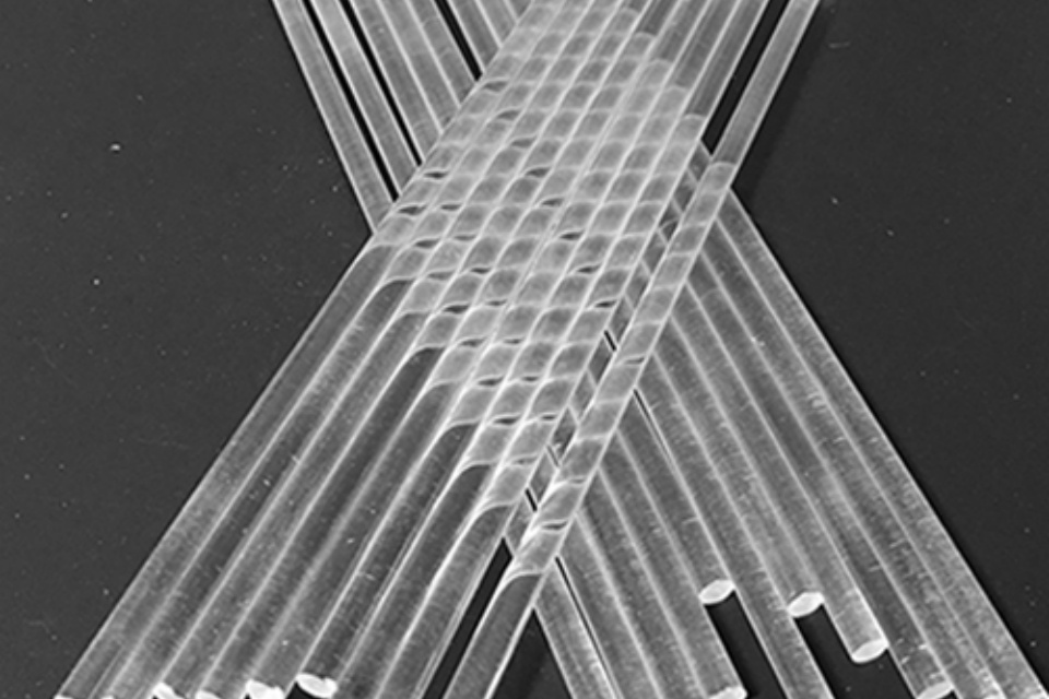 Customized Acrylic Bar Supply