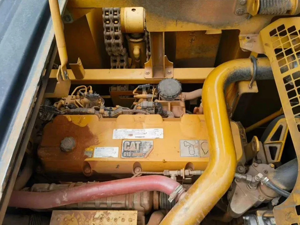 Caterpillar 349E Excavator Repair