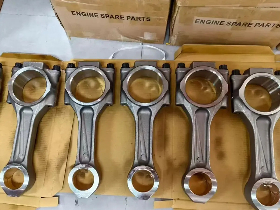 Genuine vs Aftermarket: How to Identify a Real CAT 144-0725 Connecting Rod for 3500 & 3516 Engines 1 Genuine vs Aftermarket